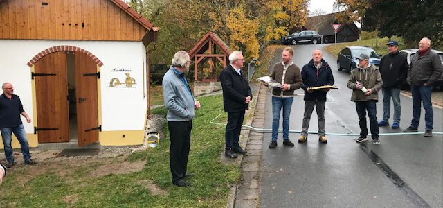 Ein Backhaus für Neuenreuth a. M.